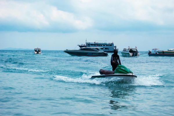 Seakart Adventure – Jet Ski Meets Mini Boat